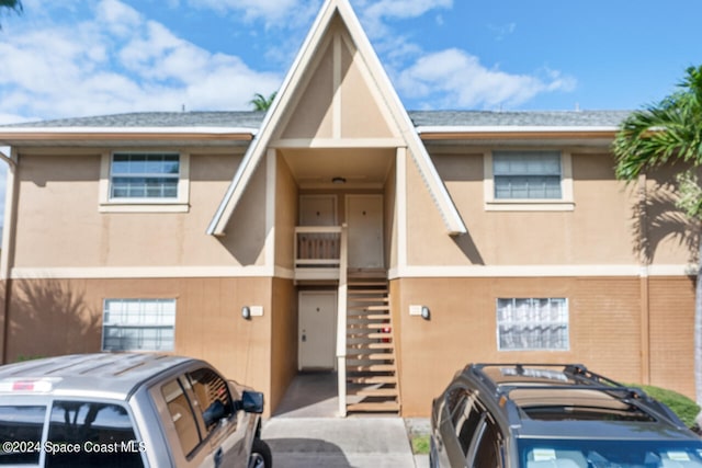 view of townhome / multi-family property