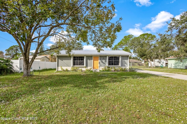 Listing photo 2 for 6074 Aires Ave, Cocoa FL 32927