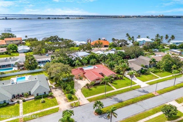 bird's eye view featuring a water view