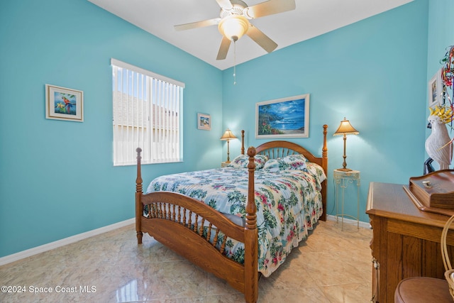 bedroom with ceiling fan