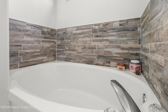 bathroom featuring a bathing tub