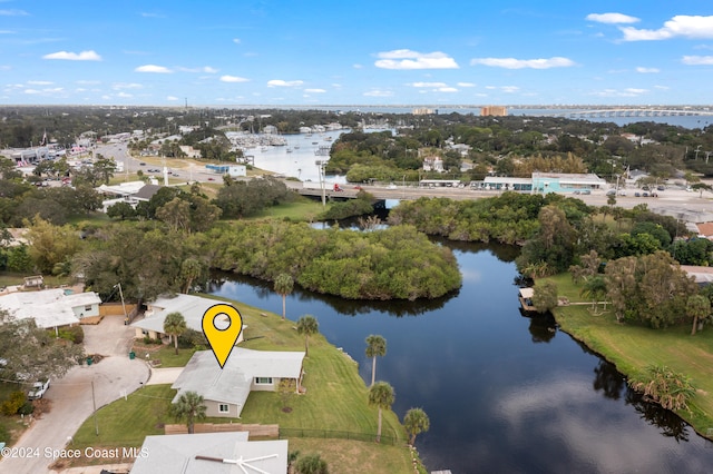 bird's eye view with a water view