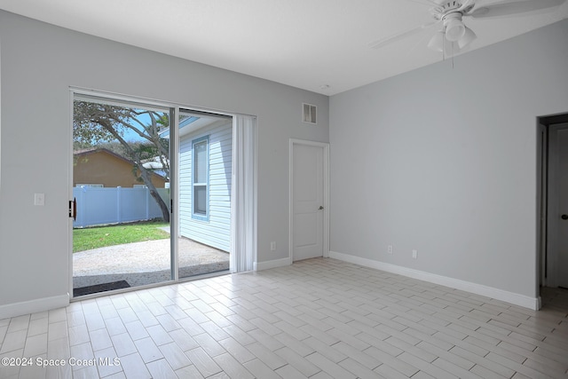 empty room featuring ceiling fan