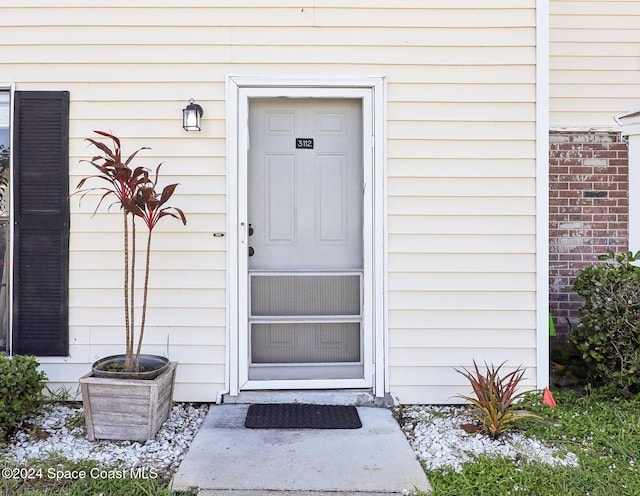 view of property entrance