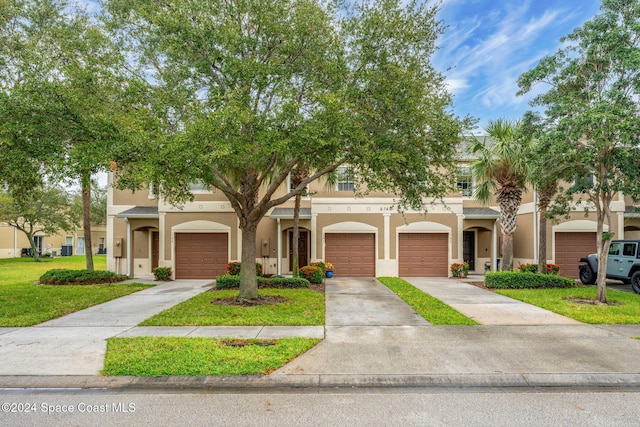 view of front of house featuring a front yard