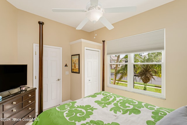 bedroom featuring a closet and ceiling fan