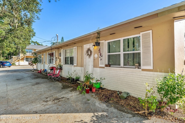 view of front of home featuring stucco siding
