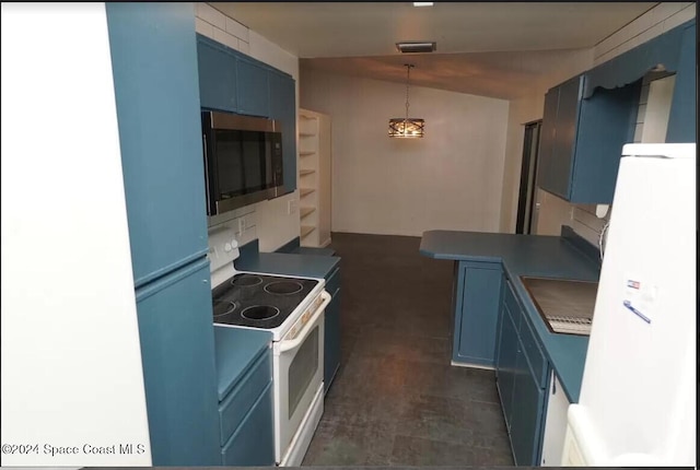 kitchen featuring blue cabinetry, lofted ceiling, hanging light fixtures, and white appliances