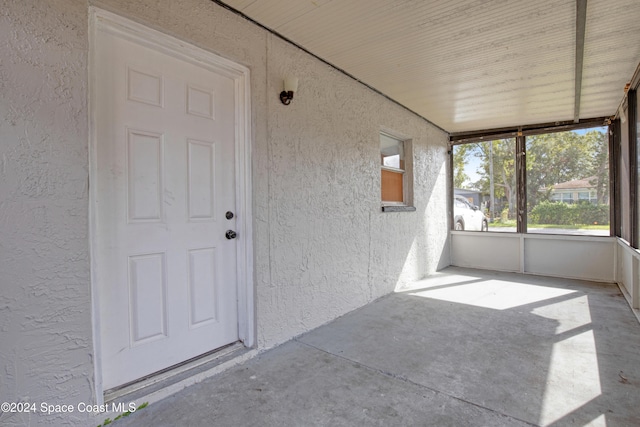 view of unfurnished sunroom