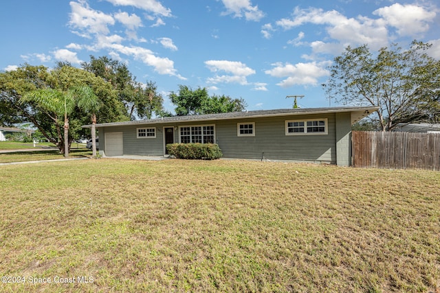 ranch-style house with a front yard