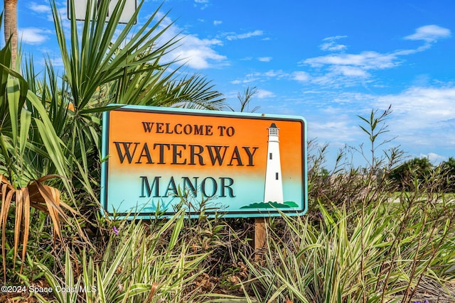 view of community / neighborhood sign