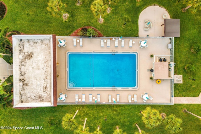 170 Paradise Blvd Unit 17013, Melbourne, FL 32903 - bird's eye view of a pool area