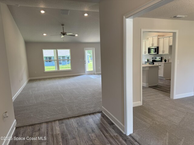 939 Ais St SW, Palm Bay, FL 32908 - photo 2
