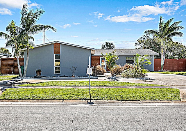 view of front of house