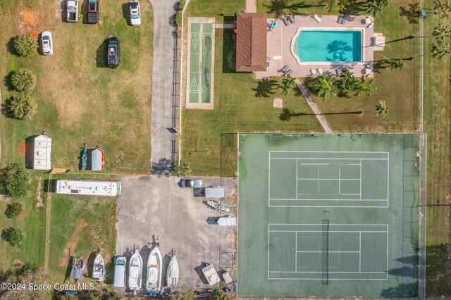 204 Queens Ct, Satellite Beach, FL 32937 - bird's eye view of a pool