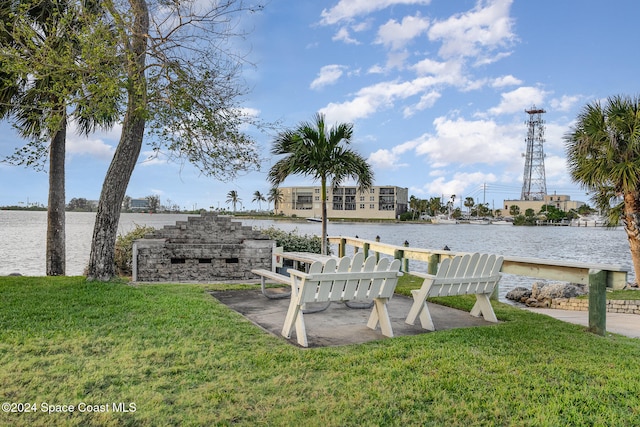 view of yard with a water view