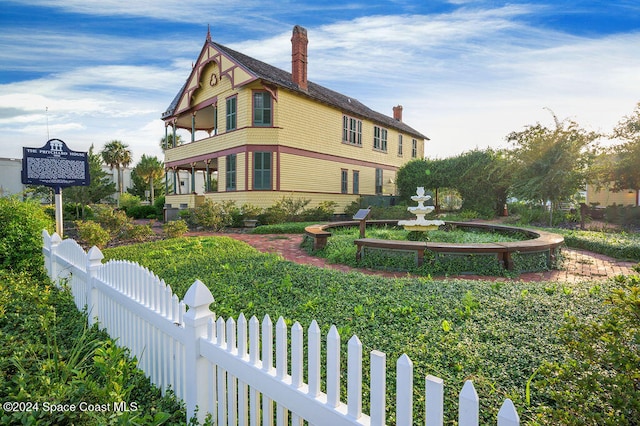 view of home's exterior