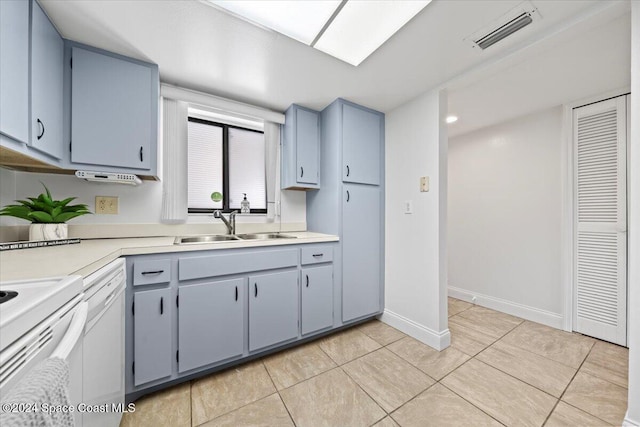 5800 N Banana River Blvd Unit 134, Cape Canaveral, FL 32920 - kitchen featuring baseboards, visible vents, a sink, light countertops, and dishwasher