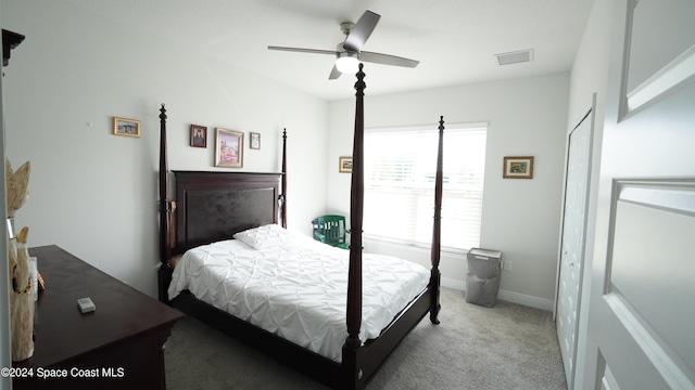 carpeted bedroom featuring ceiling fan