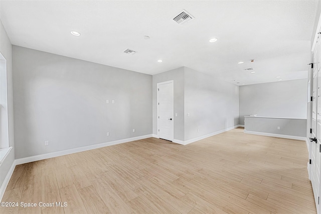 empty room featuring light hardwood / wood-style flooring