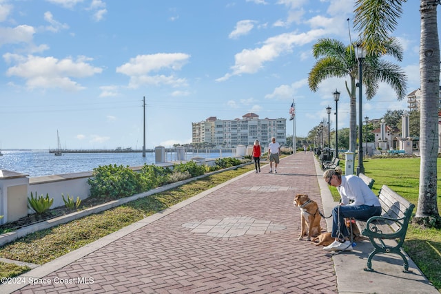 view of property's community featuring a water view