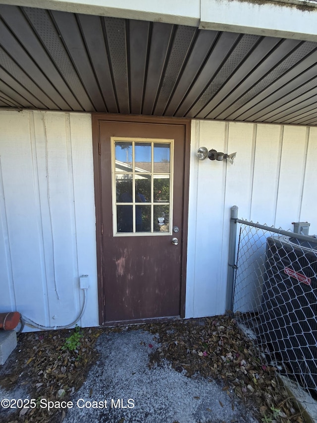 view of entrance to property