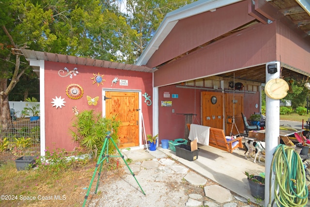 view of doorway to property