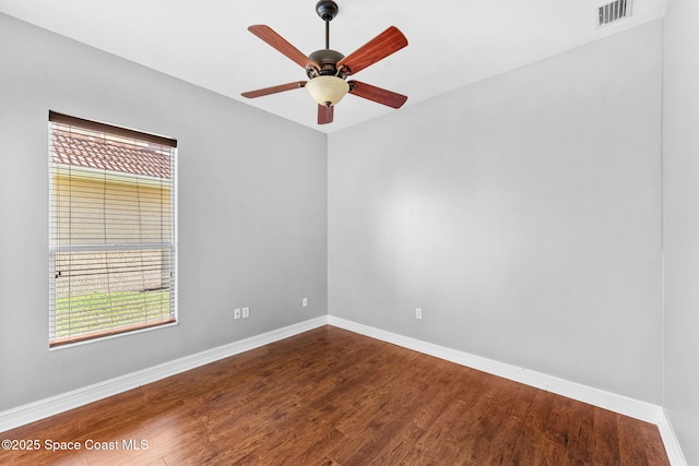 unfurnished room featuring ceiling fan and wood-type flooring