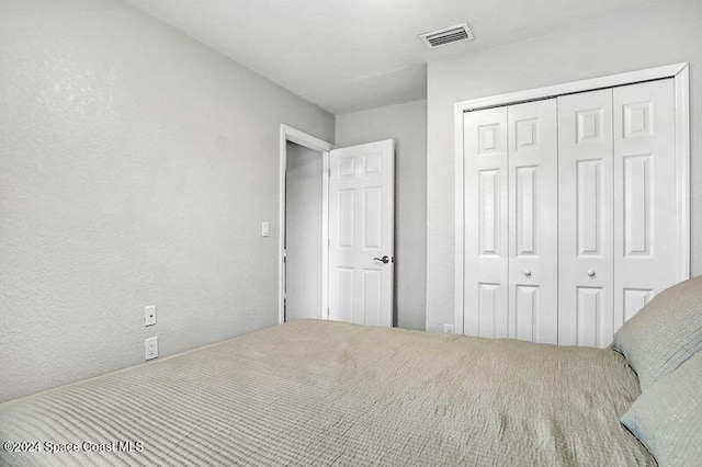 bedroom featuring a closet