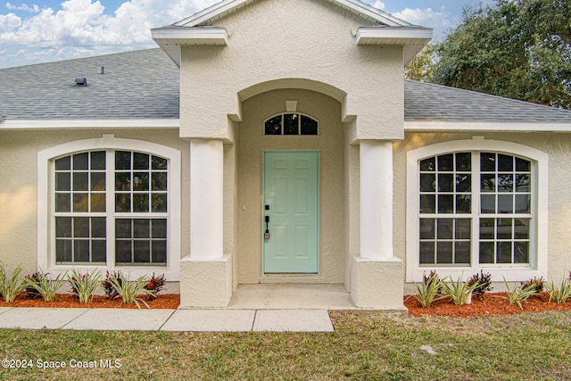 view of exterior entry