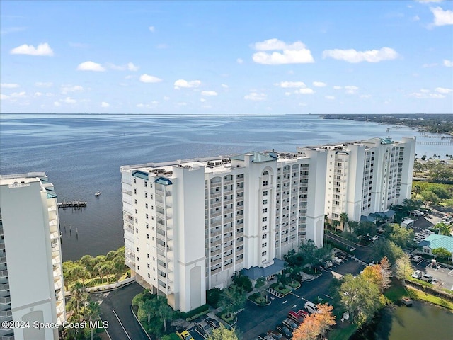 bird's eye view featuring a water view