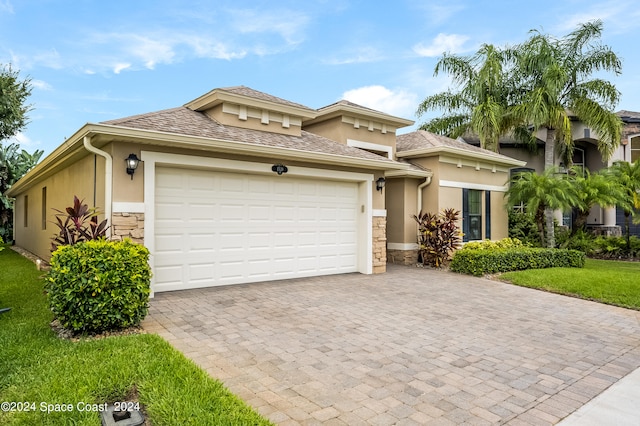 view of front facade with a garage