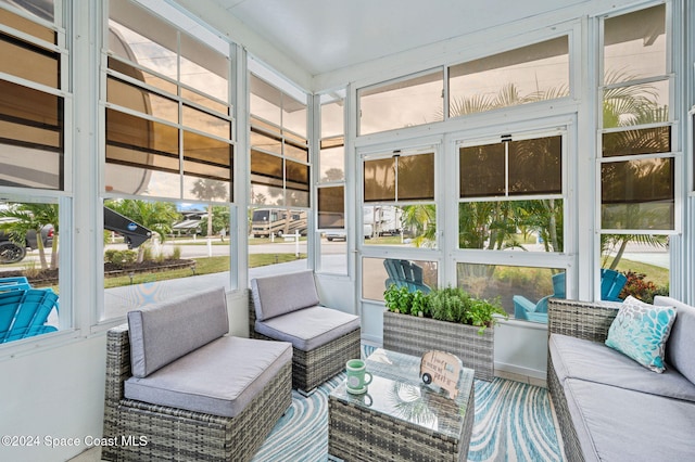 view of sunroom / solarium