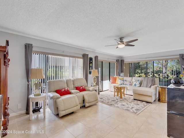 Listing photo 2 for 9640 Meadowood Dr Unit 103, Ft Pierce FL 34951