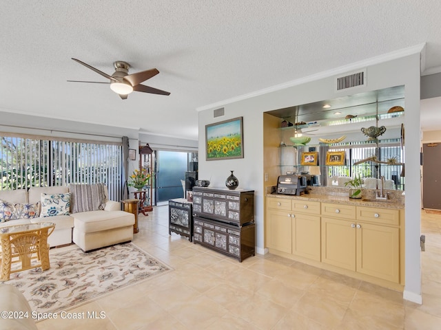 Listing photo 3 for 9640 Meadowood Dr Unit 103, Ft Pierce FL 34951