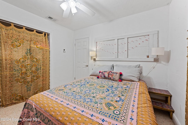 bedroom featuring ceiling fan