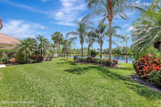 view of yard with a water view