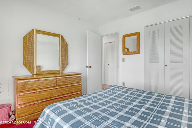 bedroom featuring a closet