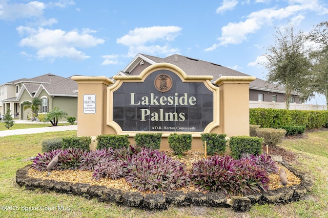 view of community / neighborhood sign