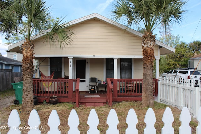 bungalow-style house with covered porch