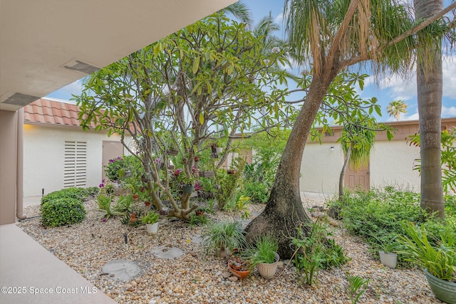 200 S Banana River Blvd Unit 2302, Cocoa Beach, FL 32931 - view of yard