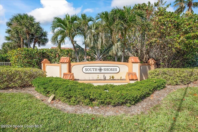 view of community / neighborhood sign