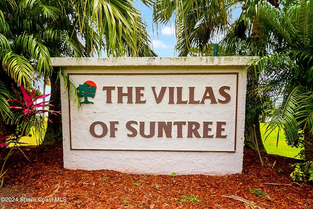 view of community / neighborhood sign