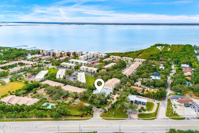 bird's eye view featuring a water view