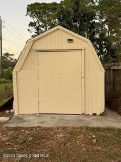 view of outbuilding