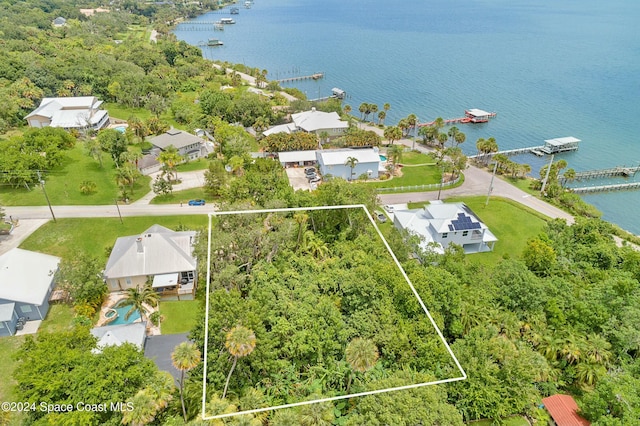 Listing photo 3 for 115 City Point Rd, Cocoa FL 32926