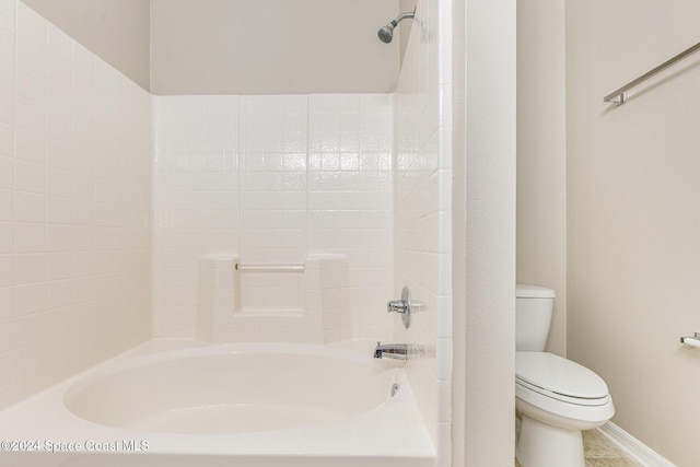 1796 Alaqua Way, Melbourne, FL 32904 - full bathroom featuring toilet and shower / bathtub combination