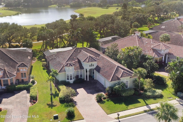 bird's eye view with a water view