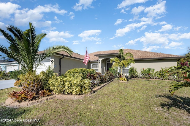 view of front of property with a front yard