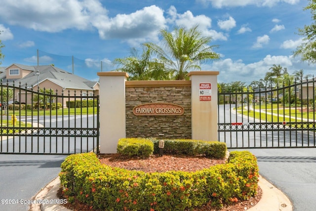 view of community / neighborhood sign